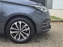 Renault Zoe R135 Intens Business 52 kWh / KOOPACCU / Trekhaak / All Seasons / Stoel & Stuurverwarming / CCS Snelladen / Apple Carplay & Android Auto / Climate Control / Achteruitrijcamera /