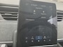 Renault Zoe R135 Intens Business 52 kWh / KOOPACCU / Trekhaak / All Seasons / Stoel & Stuurverwarming / CCS Snelladen / Apple Carplay & Android Auto / Climate Control / Achteruitrijcamera /
