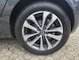 Renault Zoe R135 Intens Business 52 kWh / KOOPACCU / Trekhaak / All Seasons / Stoel & Stuurverwarming / CCS Snelladen / Apple Carplay & Android Auto / Climate Control / Achteruitrijcamera /