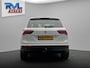 Volkswagen Tiguan 1.4 TSI ACT Connected Series | Origineel NL | Trekhaak | Panoramadak | Stoelverwarming | Lane-Assist | Navigatie