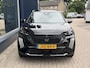 Peugeot 2008 1.2 Hybrid 145 PK GT | Demonstratiemodel Bouwjaar 2026 | Slechts 2.123 KM Gereden | Tot 8 jaar Garantie | Navigatie | 360 Graden Camera | 18" Lichtmetalen Velgen | Full LED Verlichting | Dode Hoek Detectie | Adaptieve Cruise Control | DAB+ Radio | Keyless Entry & TSart | Draadloze Telefoonlader | Apple Carplay & Android Auto |