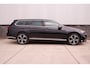 Volkswagen Passat Variant 1.4 TSI PHEV GTE Business | Pano | Elek. Trekhaak | Head-Up | Carplay | LED | Camera | Navi