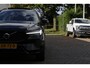 Volvo XC60 2.0 T6 Plug-in hybrid Long Range AWD Plus Dark*Perfect Volvo Onderh.*Pano/Elek. Trekhaak/R-Design Stoelen/Stoelverw.V+A/Stuurverw./ACC/Pilot ass./360 Camera/Memorie/BLIS/Parkeersens.V+A/21 inch LM*