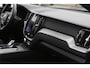 Volvo XC60 2.0 T6 Plug-in hybrid Long Range AWD Plus Dark*Perfect Volvo Onderh.*Pano/Elek. Trekhaak/R-Design Stoelen/Stoelverw.V+A/Stuurverw./ACC/Pilot ass./360 Camera/Memorie/BLIS/Parkeersens.V+A/21 inch LM*