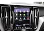 Volvo XC60 2.0 T6 Plug-in hybrid Long Range AWD Plus Dark*Perfect Volvo Onderh.*Pano/Elek. Trekhaak/R-Design Stoelen/Stoelverw.V+A/Stuurverw./ACC/Pilot ass./360 Camera/Memorie/BLIS/Parkeersens.V+A/21 inch LM*