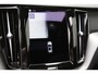 Volvo XC60 2.0 T6 Plug-in hybrid Long Range AWD Plus Dark*Perfect Volvo Onderh.*Pano/Elek. Trekhaak/R-Design Stoelen/Stoelverw.V+A/Stuurverw./ACC/Pilot ass./360 Camera/Memorie/BLIS/Parkeersens.V+A/21 inch LM*