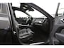 Volvo XC60 2.0 T6 Plug-in hybrid Long Range AWD Plus Dark*Perfect Volvo Onderh.*Pano/Elek. Trekhaak/R-Design Stoelen/Stoelverw.V+A/Stuurverw./ACC/Pilot ass./360 Camera/Memorie/BLIS/Parkeersens.V+A/21 inch LM*