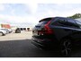 Volvo XC60 2.0 T6 Plug-in hybrid Long Range AWD Plus Dark*Perfect Volvo Onderh.*Pano/Elek. Trekhaak/R-Design Stoelen/Stoelverw.V+A/Stuurverw./ACC/Pilot ass./360 Camera/Memorie/BLIS/Parkeersens.V+A/21 inch LM*