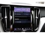 Volvo XC60 2.0 T6 Plug-in hybrid Long Range AWD Plus Dark*Perfect Volvo Onderh.*Pano/Elek. Trekhaak/R-Design stoelen/Stoelverw.V+A/Stuurverw./ACC/Pilot ass./360 Camera/Memorie/BLIS/Parkeersens.V+A/21 inch LM*