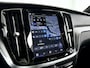 Volvo S60 B4 Plus Dark | Panoramadak | Parkeercamera | Harman Kardon | Stoel- en stuurverwarming