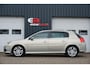 Opel Signum 2.2-16V Executive AUTOMAAT | LEDER | XENON | PDC | STOELVERW. |