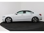 Mercedes-Benz A-klasse 180 Business Solution Luxury (SFEERVERLICHTING, STOELVERWARMING, 1e EIGENAAR, ACHTERUITRIJCAMERA)