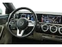 Mercedes-Benz A-klasse 180 Business Solution Luxury (SFEERVERLICHTING, STOELVERWARMING, 1e EIGENAAR, ACHTERUITRIJCAMERA)