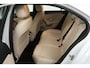 Mercedes-Benz A-klasse 180 Business Solution Luxury (SFEERVERLICHTING, STOELVERWARMING, 1e EIGENAAR, ACHTERUITRIJCAMERA)