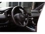 Toyota RAV4 2.5 Hybrid Bi-Tone*Fabrieksgarantie t/m01-2030*Perfect Toyota onderh.*Parelmoer Wit/Trekhaak/Half Leder/Stoelverw./Stuurverw./Elek. Klep/Keyless Entry+Go/Camera/Parkeersens./18 inch LM*