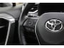 Toyota RAV4 2.5 Hybrid Bi-Tone*Fabrieksgarantie t/m01-2030*Perfect Toyota onderh.*Parelmoer Wit/Trekhaak/Half Leder/Stoelverw./Stuurverw./Elek. Klep/Keyless Entry+Go/Camera/Parkeersens./18 inch LM*