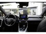 Toyota RAV4 2.5 Hybrid Bi-Tone*Fabrieksgarantie t/m01-2030*Perfect Toyota onderh.*Parelmoer Wit/Trekhaak/Half Leder/Stoelverw./Stuurverw./Elek. Klep/Keyless Entry+Go/Camera/Parkeersens./18 inch LM*