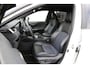 Toyota RAV4 2.5 Hybrid Bi-Tone*Fabrieksgarantie t/m01-2030*Perfect Toyota onderh.*Parelmoer Wit/Trekhaak/Half Leder/Stoelverw./Stuurverw./Elek. Klep/Keyless Entry+Go/Camera/Parkeersens./18 inch LM*