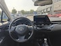 Toyota C-HR / C-HR+ 1.8 Hybrid Dynamic NL-AUTO ALL-SEASON KEYLESS BLIND-SPOT PARK-SENSOREN CAMERA CLIMA CRUISE LM-VELGEN APPLE/ANDROID