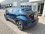 Toyota C-HR / C-HR+ 1.8 Hybrid Dynamic NL-AUTO ALL-SEASON KEYLESS BLIND-SPOT PARK-SENSOREN CAMERA CLIMA CRUISE LM-VELGEN APPLE/ANDROID