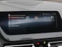 BMW 1-Serie 118i Business Edition Plus | M-Pakket | Schaalstoelen | Panoramadak | Trekhaak | Camera | NL-Auto | 19Inch |
