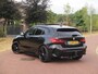 BMW 1-Serie 118i Business Edition Plus | M-Pakket | Schaalstoelen | Panoramadak | Trekhaak | Camera | NL-Auto | 19Inch |