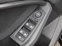 BMW 1-Serie 118i Business Edition Plus | M-Pakket | Schaalstoelen | Panoramadak | Trekhaak | Camera | NL-Auto | 19Inch |