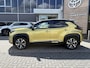 Toyota Yaris Cross 1.5 Hybrid Launch Edition ALL-SEASON TREKHAAK STOEL/STUURVERW HUD BLINDSPOT PARK-SENSOREN APPLE/ANDROID KEYLESS LEDER ELEK-ACHTERKLEP LM-VELGEN