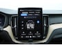 Volvo XC60 2.0 T6 Plug-in hybrid AWD Ultra Dark Luchtvering | Head-up display | Google services | Rondomzicht camera | Panoramadak | Harman/Kardon premium audio | Semi elektrische trekhaak |  Geheugenfunctie stoelen voorzijde | Verwarmde stoelen voor/achter en stuurwiel
