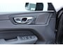 Volvo XC60 2.0 T6 Plug-in hybrid AWD Ultra Dark Luchtvering | Head-up display | Google services | Rondomzicht camera | Panoramadak | Harman/Kardon premium audio | Semi elektrische trekhaak |  Geheugenfunctie stoelen voorzijde | Verwarmde stoelen voor/achter en stuurwiel