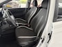 Hyundai i10 1.0 Comfort Achteruitrijcamera - Airco - Navigatie - Parkeersensoren achter - Cruise control - Radio - Led verlichting - Fabrieksgarantie