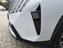 Peugeot 3008 1.2 Hybrid 145 PK GT | Meest Complete Uitvoering | Elektrische Achterklep | Stoel- & Stuurwielverwarming | Navigatie | Keyless Entry | Camera | Parkeersensoren | Full LED Matrix verlichting | Adaptieve Cruise Control | Draadloze Apple Carplay & Android Auto | 19" Lichtmetalen Velgen |