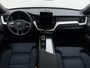 Volvo XC60 T6 350pk AWD Ultra Dark / Luchtvering / Bowers en Wilkins audio / Navy Herringbone bekleding / HUD / Panorama dak /