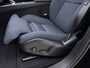 Volvo XC60 T6 350pk AWD Ultra Dark / Luchtvering / Bowers en Wilkins audio / Navy Herringbone bekleding / HUD / Panorama dak /