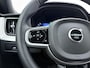 Volvo XC60 T6 350pk AWD Ultra Dark / Luchtvering / Bowers en Wilkins audio / Navy Herringbone bekleding / HUD / Panorama dak /