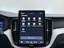 Volvo XC60 T6 350pk AWD Ultra Dark / Luchtvering / Bowers en Wilkins audio / Navy Herringbone bekleding / HUD / Panorama dak /