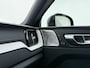 Volvo XC60 T6 350pk AWD Ultra Dark / Luchtvering / Bowers en Wilkins audio / Navy Herringbone bekleding / HUD / Panorama dak /