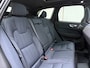Volvo XC60 T6 350pk AWD Ultra Dark / Luchtvering / Bowers en Wilkins audio / Navy Herringbone bekleding / HUD / Panorama dak /