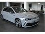 Volkswagen Golf 1.5 eTSI 3X R-LINE navi pano camera 18 inch 150 pk !!
