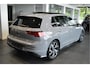 Volkswagen Golf 1.5 eTSI 3X R-LINE navi pano camera 18 inch 150 pk !!