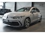 Volkswagen Golf 1.5 eTSI 3X R-LINE navi pano camera 18 inch 150 pk !!