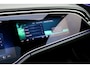 Mercedes-Benz E-klasse 400 e 4MATIC AMG Line | Luchtvering | Achterasbesturing | Hyperscreen | Distronic+ | Trekhaak | Digital Light | HUD | Burmester | Achterbank Verwarmd |3D-Display |