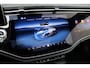 Mercedes-Benz E-klasse 400 e 4MATIC AMG Line | Luchtvering | Achterasbesturing | Hyperscreen | Distronic+ | Trekhaak | Digital Light | HUD | Burmester | Achterbank Verwarmd |3D-Display |