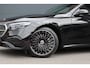 Mercedes-Benz E-klasse 400 e 4MATIC AMG Line | Luchtvering | Achterasbesturing | Hyperscreen | Distronic+ | Trekhaak | Digital Light | HUD | Burmester | Achterbank Verwarmd |3D-Display |