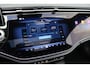 Mercedes-Benz E-klasse 400 e 4MATIC AMG Line | Luchtvering | Achterasbesturing | Hyperscreen | Distronic+ | Trekhaak | Digital Light | HUD | Burmester | Achterbank Verwarmd |3D-Display |