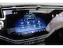 Mercedes-Benz E-klasse 400 e 4MATIC AMG Line | Luchtvering | Achterasbesturing | Hyperscreen | Distronic+ | Trekhaak | Digital Light | HUD | Burmester | Achterbank Verwarmd |3D-Display |