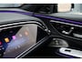 Mercedes-Benz E-klasse 400 e 4MATIC AMG Line | Luchtvering | Achterasbesturing | Hyperscreen | Distronic+ | Trekhaak | Digital Light | HUD | Burmester | Achterbank Verwarmd |3D-Display |