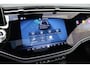 Mercedes-Benz E-klasse 400 e 4MATIC AMG Line | Luchtvering | Achterasbesturing | Hyperscreen | Distronic+ | Trekhaak | Digital Light | HUD | Burmester | Achterbank Verwarmd |3D-Display |