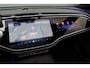 Mercedes-Benz E-klasse 400 e 4MATIC AMG Line | Luchtvering | Achterasbesturing | Hyperscreen | Distronic+ | Trekhaak | Digital Light | HUD | Burmester | Achterbank Verwarmd |3D-Display |