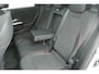 Mercedes-Benz B-klasse 200 AMG Line | Panoramadak | Sfeerverlichting | Memory Seats |
